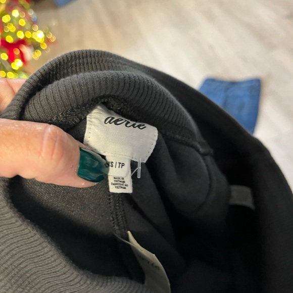 Aerie Charcoal zip Jogger fleece Pants - Picture 4 of 6